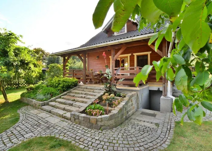 بيت للعطل By The Lake, Private Garden, *