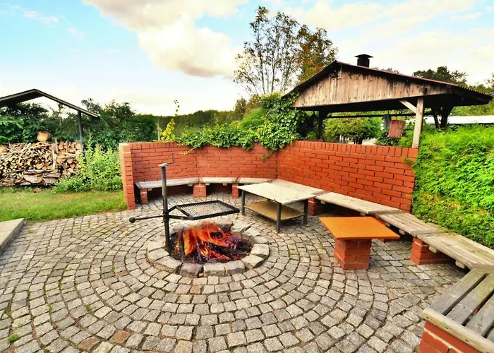 بيت للعطل By The Lake, Private Garden, *