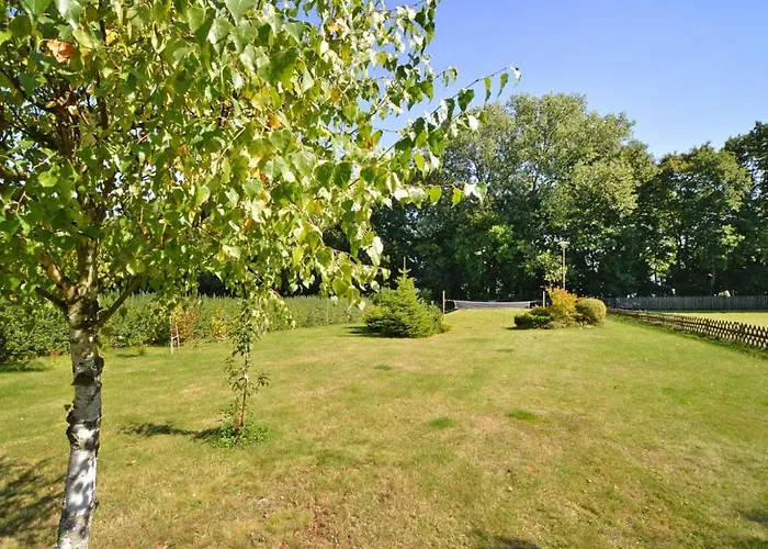 By The Lake, Private Garden, Oswino