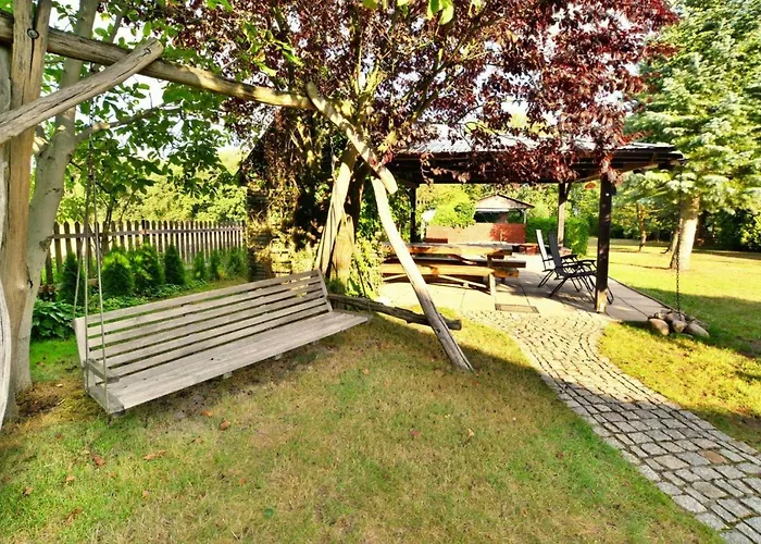 By The Lake, Private Garden, بيت للعطل